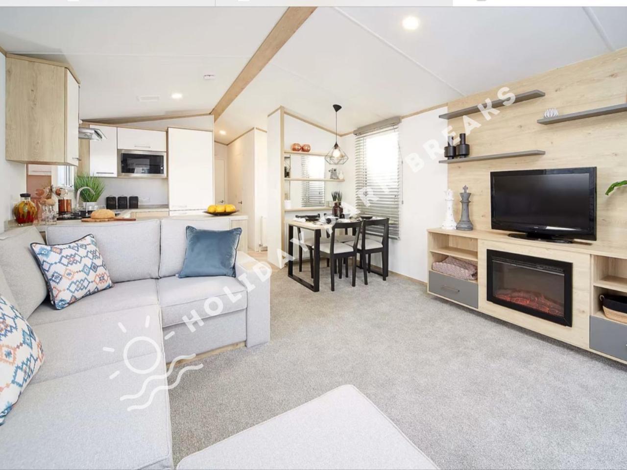 Sunset - A Relaxing Gold 3 Bed Holiday Home At Seal Bay Resort 치체스터 외부 사진